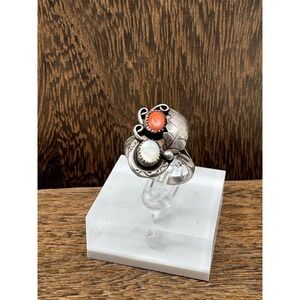 VTG Native American Sterling Silver Bezel-Set Coral & Mother-of-Pearl Ring Sz 8